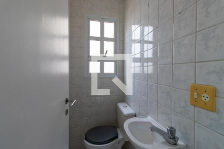 Casa de condomínio para alugar com 190m², 3 quartos e 3 vagasBanheiro Área de Serviço