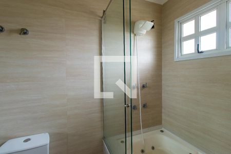 Casa de condomínio para alugar com 190m², 3 quartos e 3 vagasBanheiro da Suíte