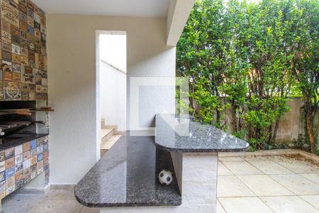 Casa de condomínio para alugar com 190m², 3 quartos e 3 vagasChurrasqueira