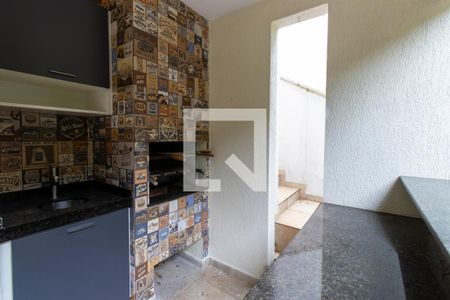 Casa de condomínio para alugar com 190m², 3 quartos e 3 vagasChurrasqueira