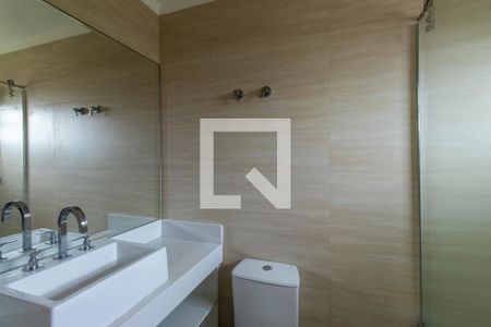 Casa de condomínio para alugar com 190m², 3 quartos e 3 vagasBanheiro da Suíte