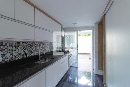 Casa de condomínio para alugar com 190m², 3 quartos e 3 vagasCozinha