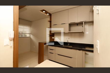Apartamento para alugar com 37m², 2 quartos e sem vaga Apartamento para alugar com 37m², 2 quartos e sem vagaCozinha e Área de Serviço