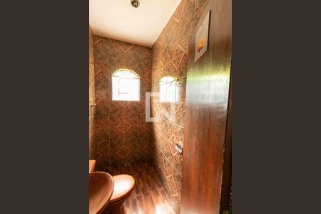 Casa à venda com 360m², 4 quartos e 6 vagas Casa à venda com 360m², 4 quartos e 6 vagasBanheiro da Suíte