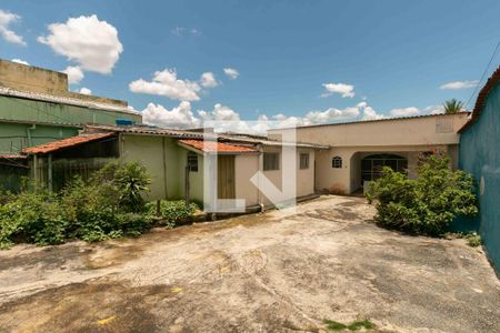 Casa à venda com 360m², 4 quartos e 6 vagas Casa à venda com 360m², 4 quartos e 6 vagasÁrea Externa