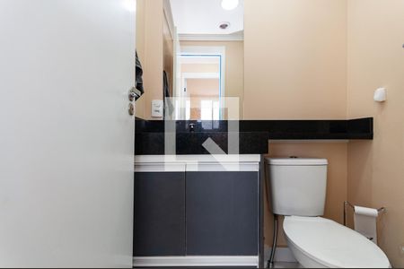 Banheiro Social de apartamento à venda com 2 quartos, 46m² em Parque Industrial Tomas Edson, São Paulo