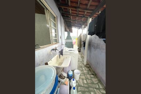 Casa à venda com 211m², 4 quartos e 3 vagas Casa à venda com 211m², 4 quartos e 3 vagasÁrea de Serviço