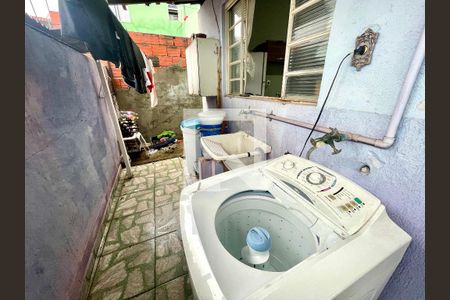 Casa à venda com 211m², 4 quartos e 3 vagas Casa à venda com 211m², 4 quartos e 3 vagasÁrea de Serviço