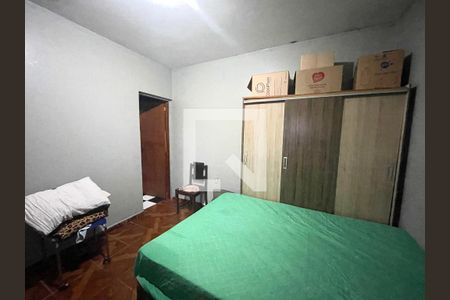 Casa à venda com 211m², 4 quartos e 3 vagas Casa à venda com 211m², 4 quartos e 3 vagasQuarto - casa 2