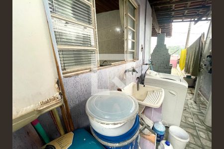 Casa à venda com 211m², 4 quartos e 3 vagas Casa à venda com 211m², 4 quartos e 3 vagasÁrea de Serviço