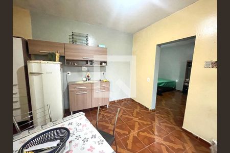 Casa à venda com 211m², 4 quartos e 3 vagas Casa à venda com 211m², 4 quartos e 3 vagasCozinha - casa 2