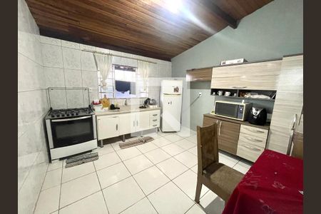 Casa à venda com 211m², 4 quartos e 3 vagas Casa à venda com 211m², 4 quartos e 3 vagasCozinha