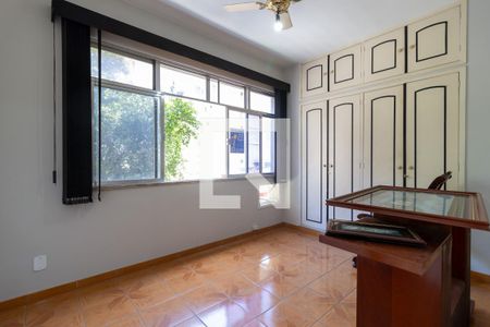 Apartamento à venda com 77m², 2 quartos e 1 vagaQuarto 2