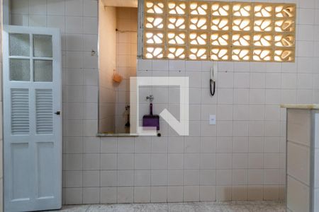 Apartamento à venda com 77m², 2 quartos e 1 vagaÁrea de Serviço