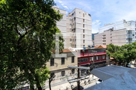 Apartamento à venda com 77m², 2 quartos e 1 vagaQuarto 2 Vista