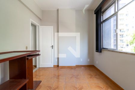 Apartamento à venda com 77m², 2 quartos e 1 vagaQuarto 2