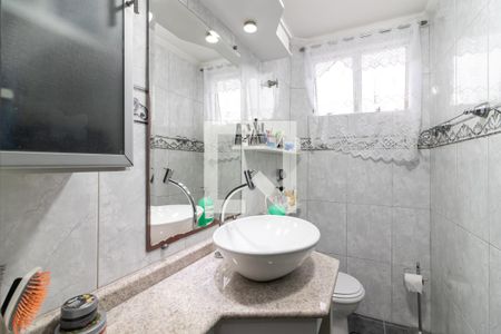 Banheiro de apartamento para alugar com 2 quartos, 62m² em Parque Mandaqui, São Paulo