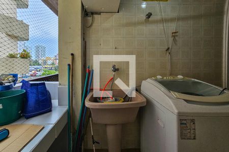 Apartamento para alugar com 80m², 2 quartos e 1 vaga Apartamento para alugar com 80m², 2 quartos e 1 vagaÁrea de serviço