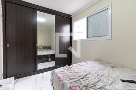 Quarto 1 de apartamento para alugar com 2 quartos, 55m² em Vila Heliopolis, São Paulo