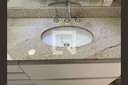 Apartamento para alugar com 156m², 4 quartos e 3 vagas Apartamento para alugar com 156m², 4 quartos e 3 vagasSuíte 1 - Banheiro