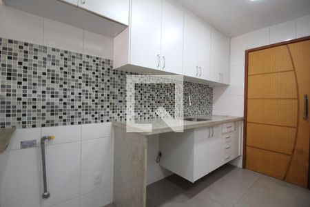 Apartamento para alugar com 71m², 2 quartos e 1 vagaCozinha