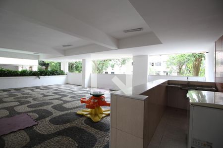 Apartamento para alugar com 71m², 2 quartos e 1 vagaÁrea comum