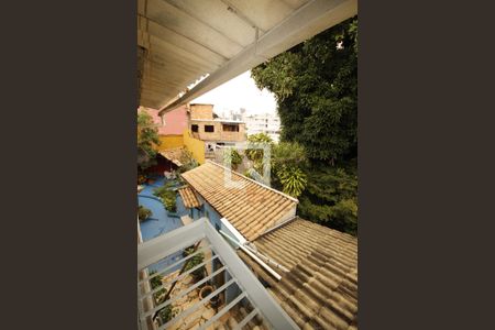 Casa à venda com 570m², 8 quartos e 2 vagasvista