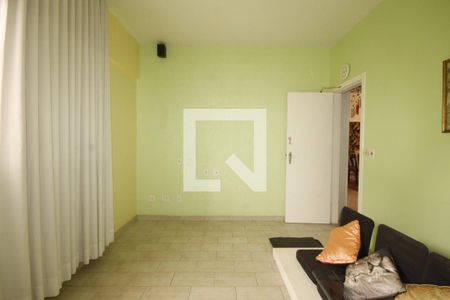 Casa à venda com 570m², 8 quartos e 2 vagasquarto 3