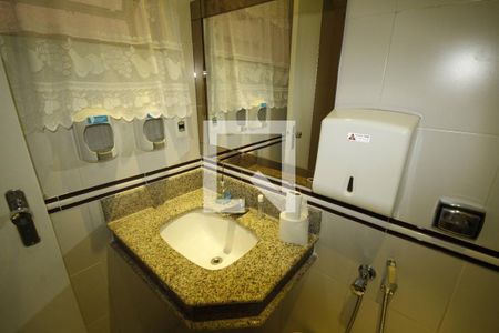 Casa à venda com 570m², 8 quartos e 2 vagasbanheiro 5