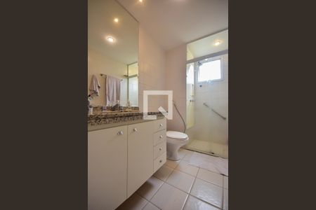 Apartamento à venda com 96m², 2 quartos e 2 vagas Apartamento à venda com 96m², 2 quartos e 2 vagasBanheiro Suíte