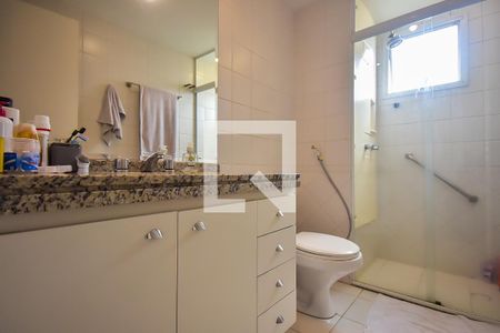 Apartamento à venda com 96m², 2 quartos e 2 vagas Apartamento à venda com 96m², 2 quartos e 2 vagasBanheiro Suíte