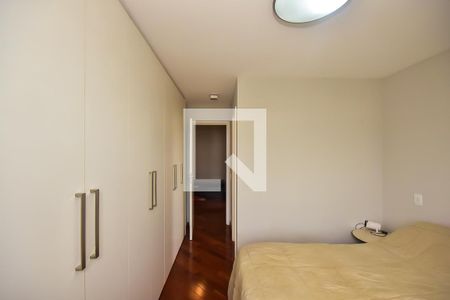 Apartamento à venda com 96m², 2 quartos e 2 vagas Apartamento à venda com 96m², 2 quartos e 2 vagasSuíte