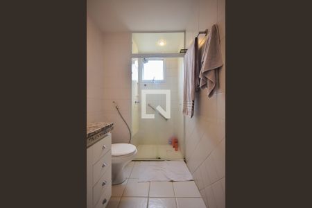 Apartamento à venda com 96m², 2 quartos e 2 vagas Apartamento à venda com 96m², 2 quartos e 2 vagasBanheiro Suíte