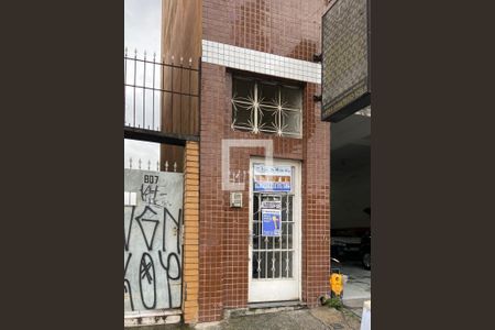 Apartamento para alugar com 75m², 2 quartos e sem vagaFachada + placa