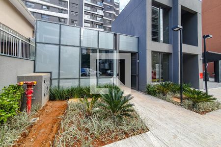 Studio para alugar com 20m², 1 quarto e sem vaga Studio para alugar com 20m², 1 quarto e sem vagaFachada e portaria