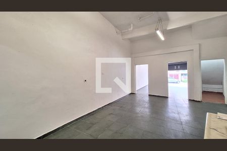 Casa à venda com 300m², 2 quartos e sem vaga Casa à venda com 300m², 2 quartos e sem vagaDetalhe Garagem