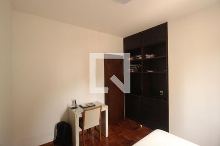 Apartamento à venda com 145m², 4 quartos e 2 vagasQuarto 