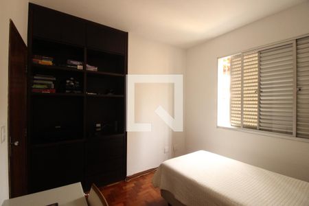 Apartamento à venda com 145m², 4 quartos e 2 vagasQuarto 
