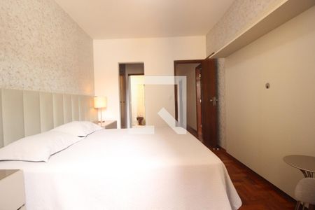 Apartamento à venda com 145m², 4 quartos e 2 vagasQuarto 