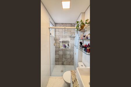 Apartamento à venda com 56m², 2 quartos e 2 vagasBanheiro da Suíte