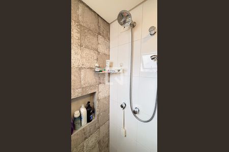 Apartamento à venda com 56m², 2 quartos e 2 vagasBanheiro da Suíte