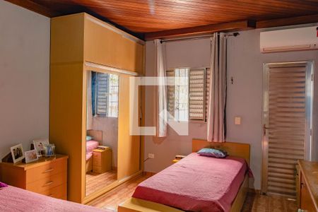 Casa à venda com 250m², 2 quartos e sem vagaQuarto Casa 2
