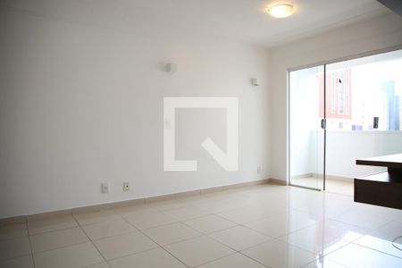 Sala de apartamento para alugar com 2 quartos, 90m² em Setor Bueno, Goiânia