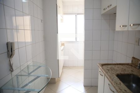 Apartamento para alugar com 90m², 2 quartos e 1 vagaCozinha
