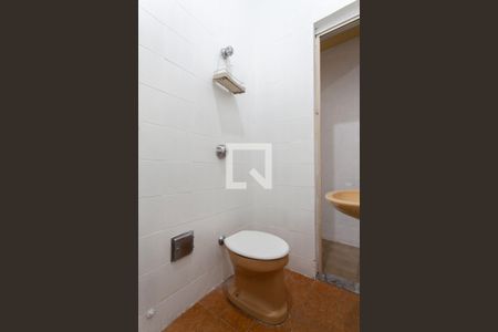 Casa à venda com 90m², 2 quartos e 2 vagas Casa à venda com 90m², 2 quartos e 2 vagasBanheiro Social