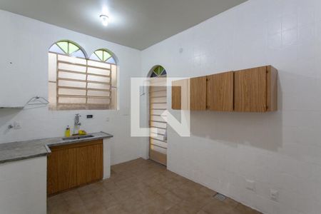 Casa à venda com 90m², 2 quartos e 2 vagas Casa à venda com 90m², 2 quartos e 2 vagasCozinha