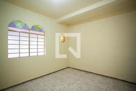 Suíte de casa à venda com 2 quartos, 90m² em Santa Rosa, Belo Horizonte