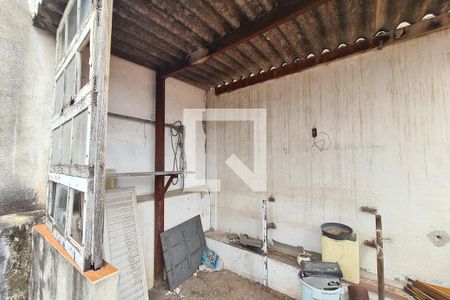 Casa de condomínio à venda com 220m², 3 quartos e 2 vagasQuintal