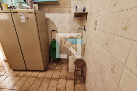 Casa de condomínio à venda com 220m², 3 quartos e 2 vagasÁrea de Serviço