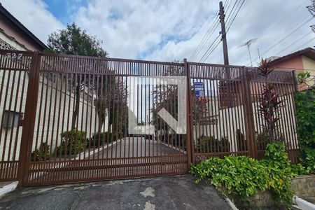 Casa de condomínio à venda com 220m², 3 quartos e 2 vagasFachada